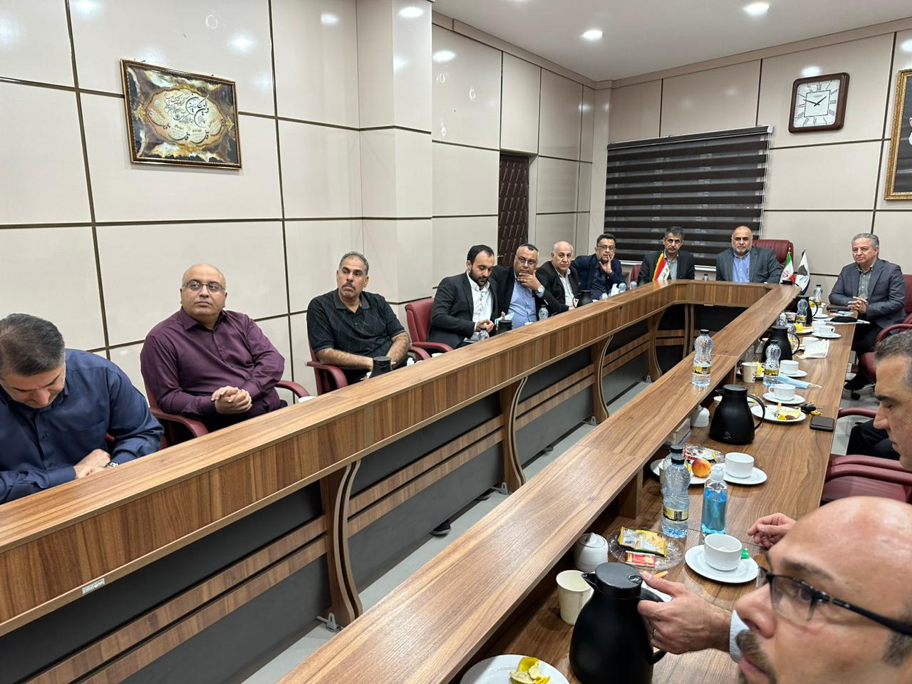 توقيع الاتفاقية - الوفد