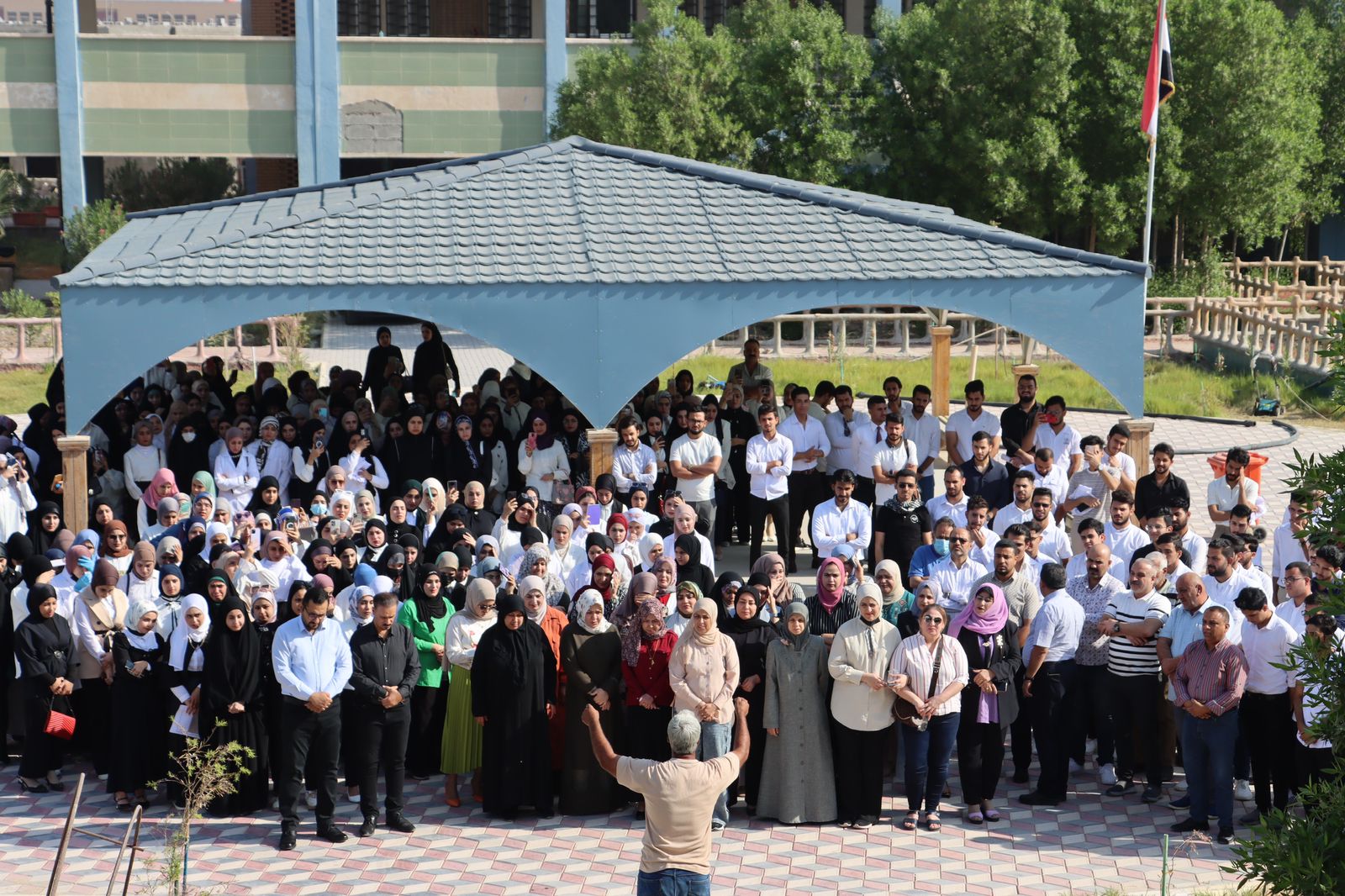 جانب من الوقفة التضامنية في كلية الصيدلة