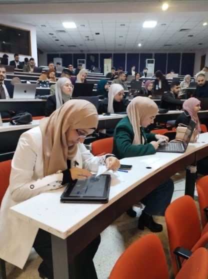 تكريم الطالب حسن عبد الهادي - كلية الطب